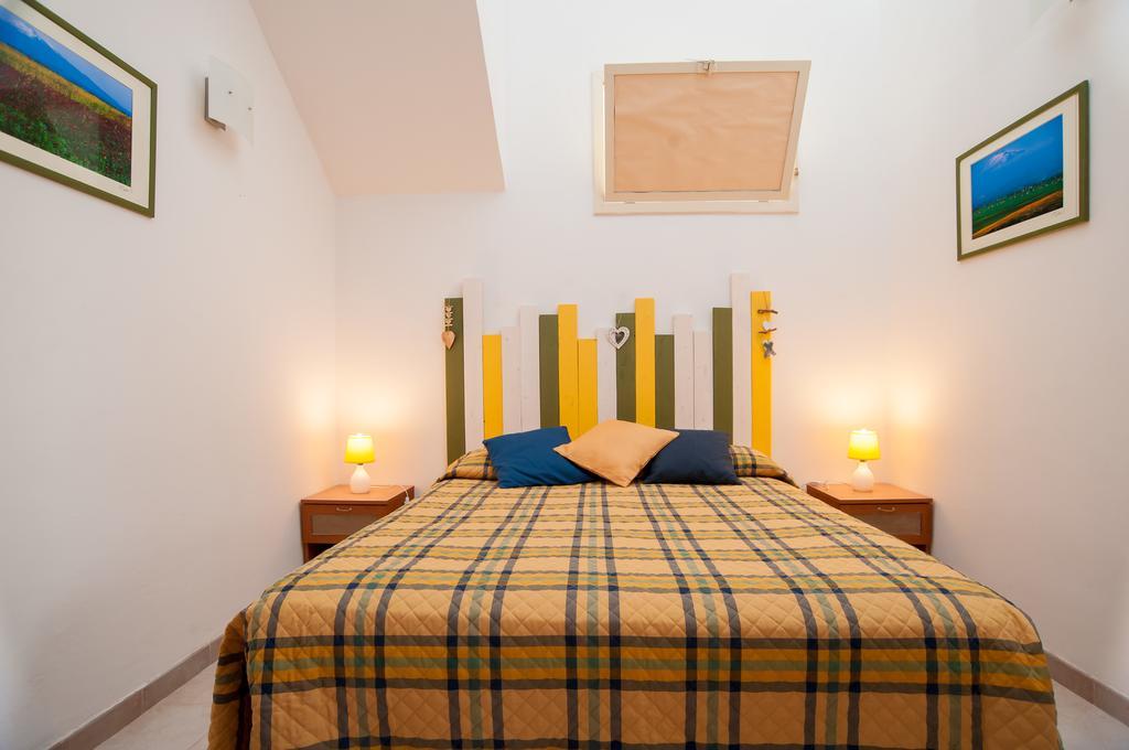 Villa Margiu - Casa Ossino Agnone Bagni Esterno foto